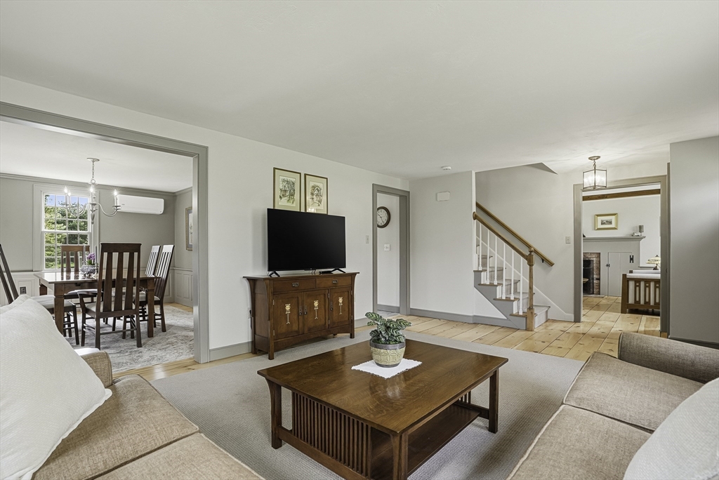 17 Alprilla Farm Road