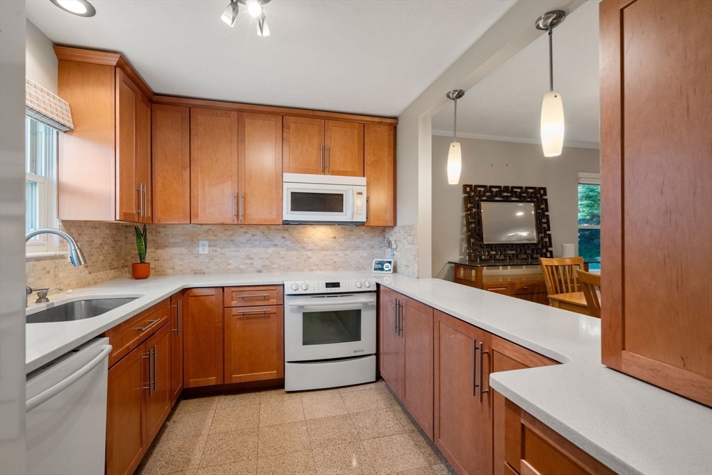 2259 Commonwealth 2259