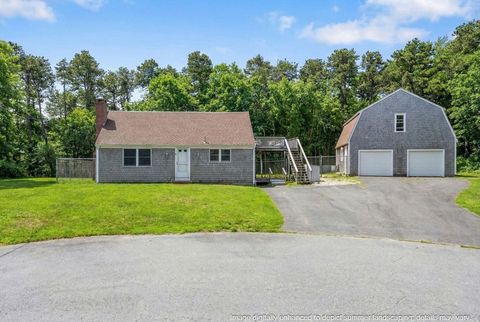 13 Pepper Ln Harwich MA 02645