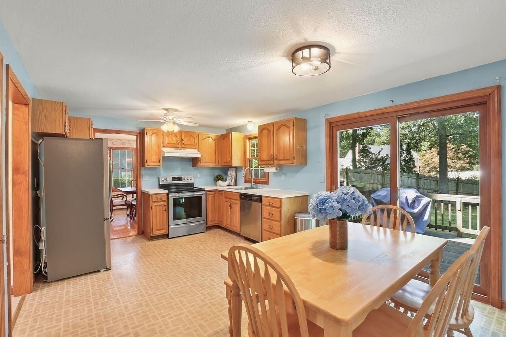 41 Virginia Ave, North Attleboro, MA, 41 Virginia Ave, North Attleboro, MA Photo #6