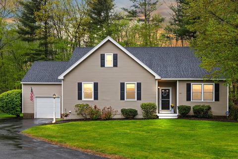 43 Beechwood Dr Haverhill MA 01832