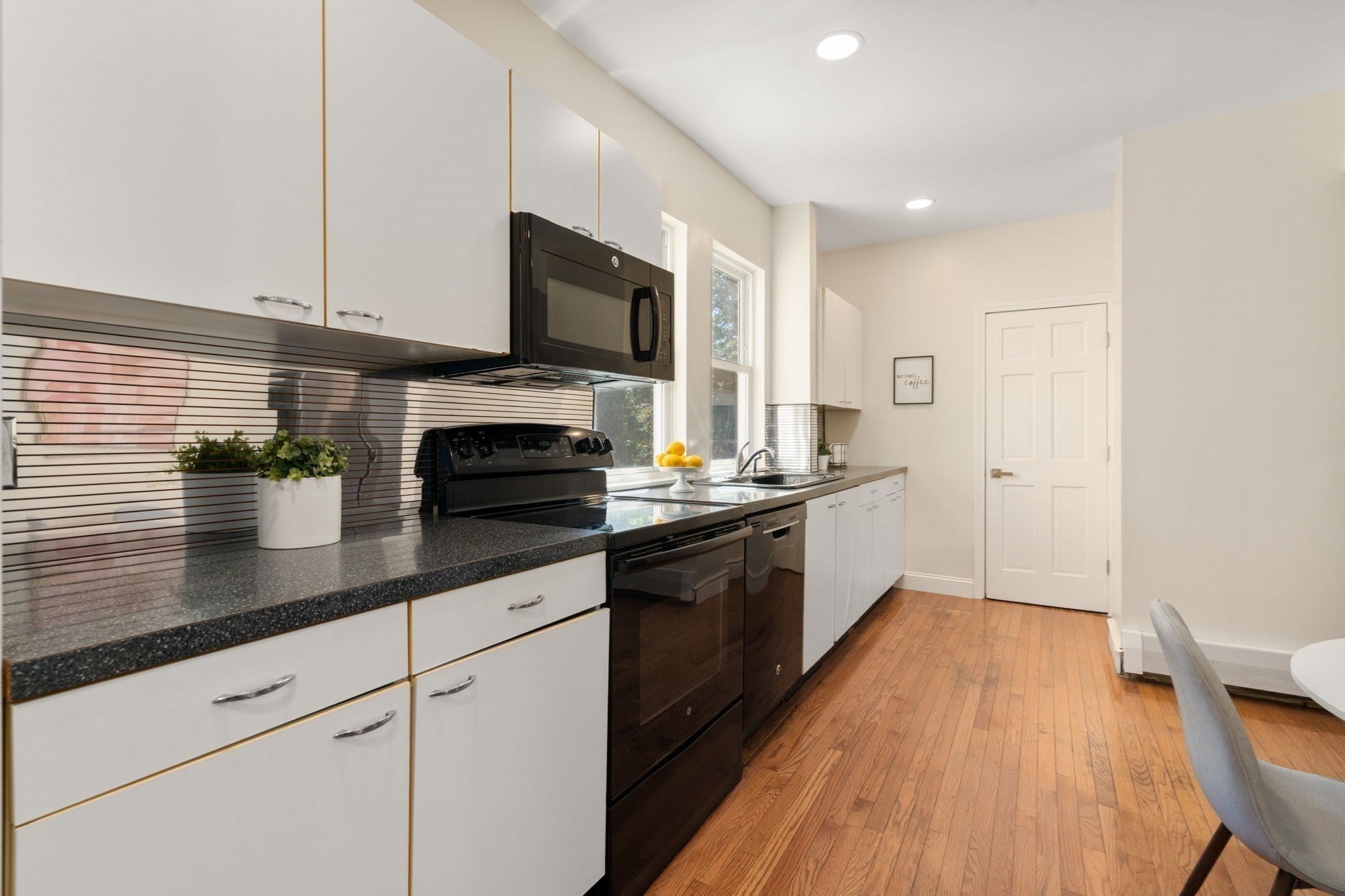 89-91 St. Paul St #2, Brookline, MA Photo #12