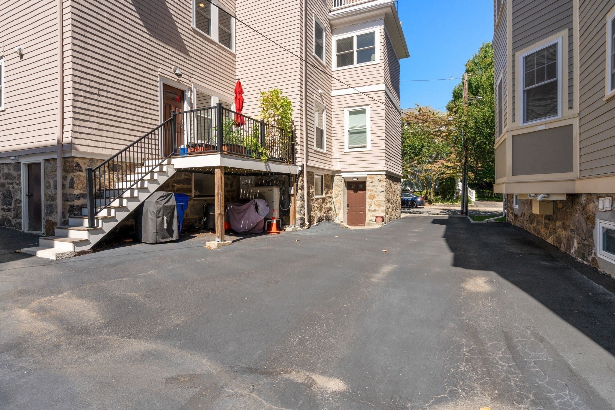 89-91 St. Paul St #2, Brookline, MA Photo #34