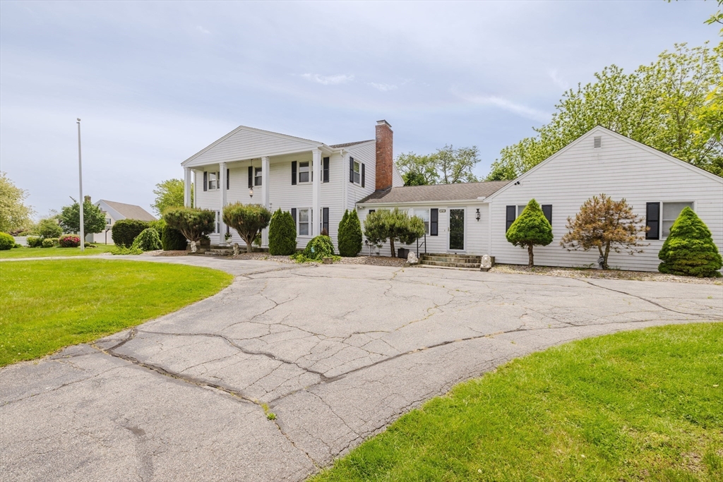 129 Lawrence Dr