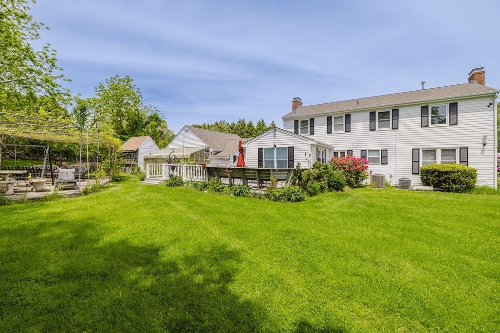 129 Lawrence Dr