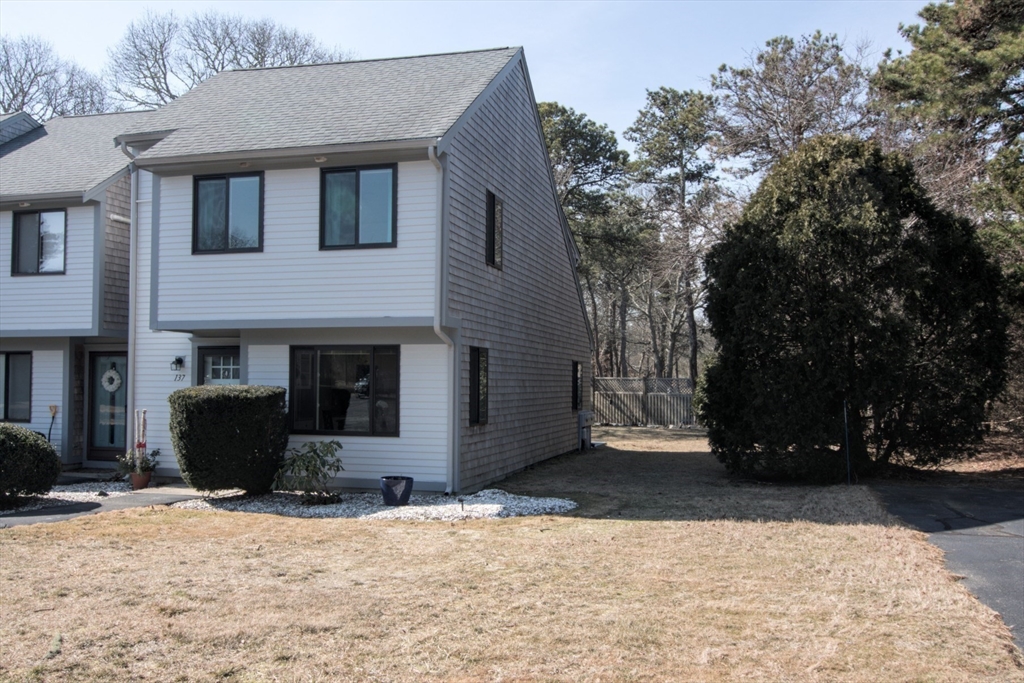 137 Crescent Ln 137