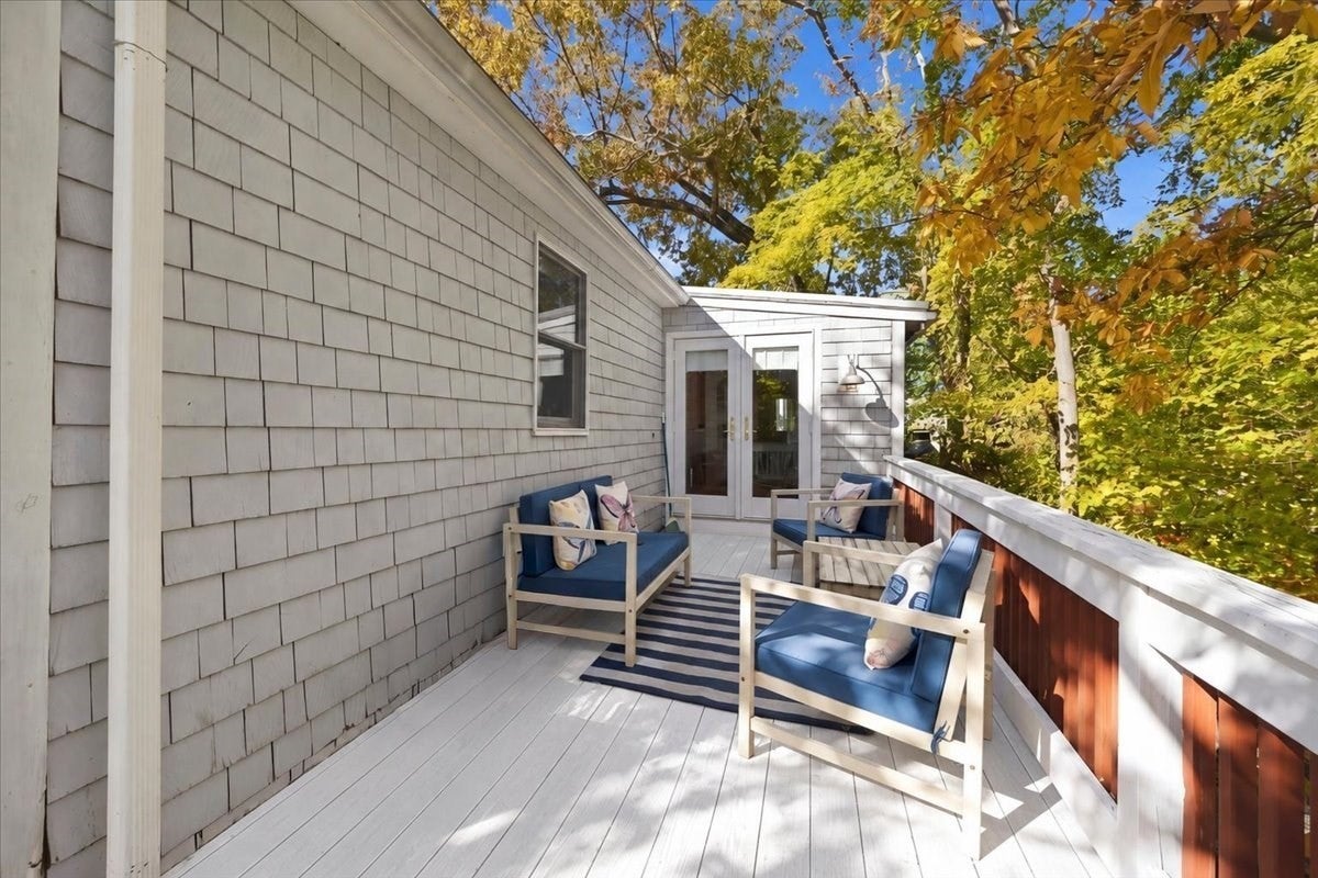 25 Grove Avenue, Hingham, MA Photo #16