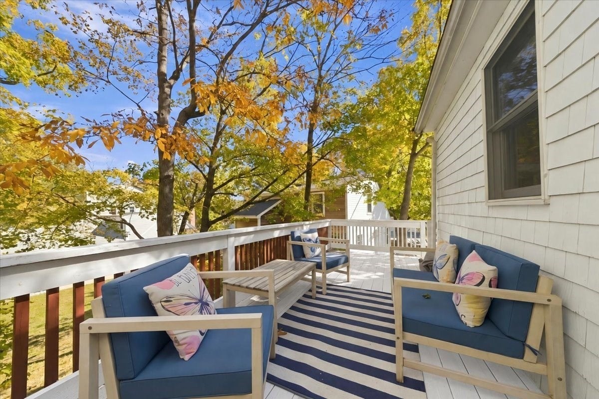 25 Grove Avenue, Hingham, MA Photo #15