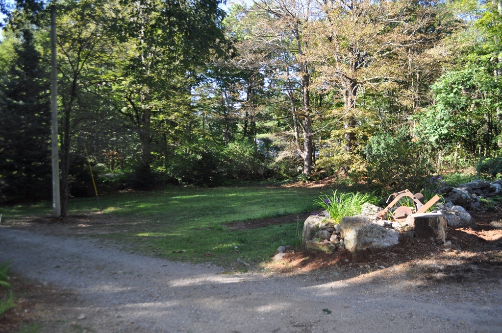 37 Grimes Rd
