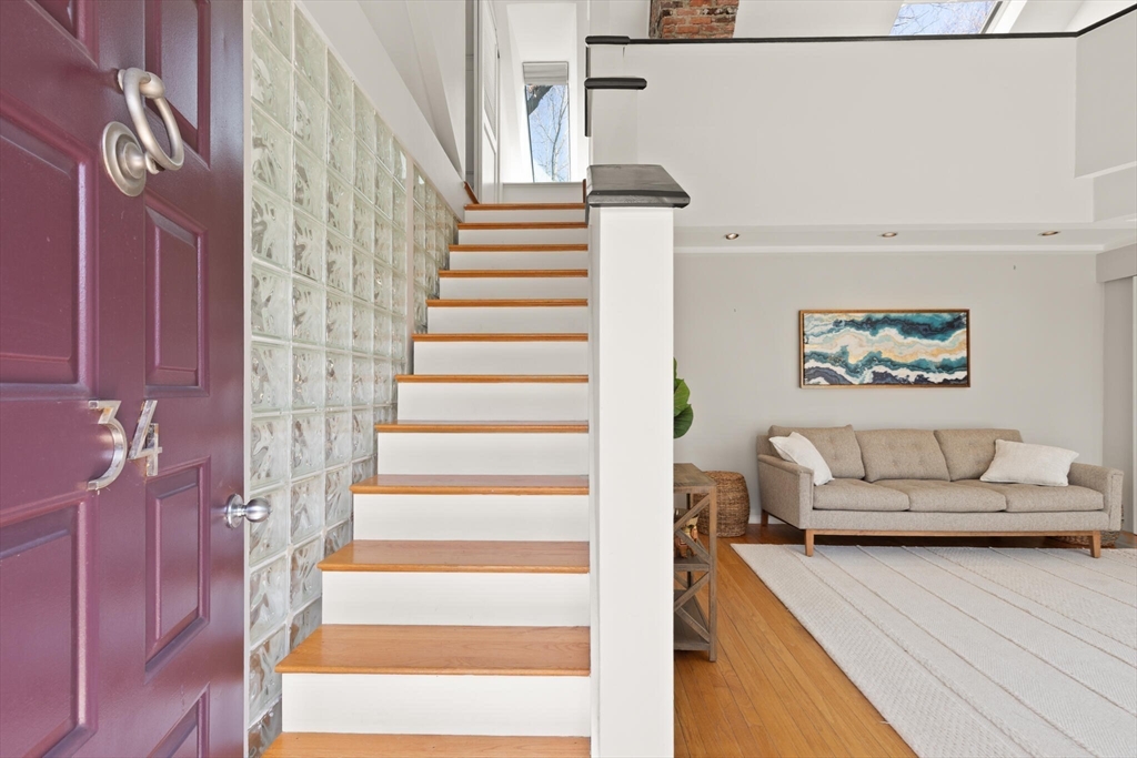 34 Crehore Rd