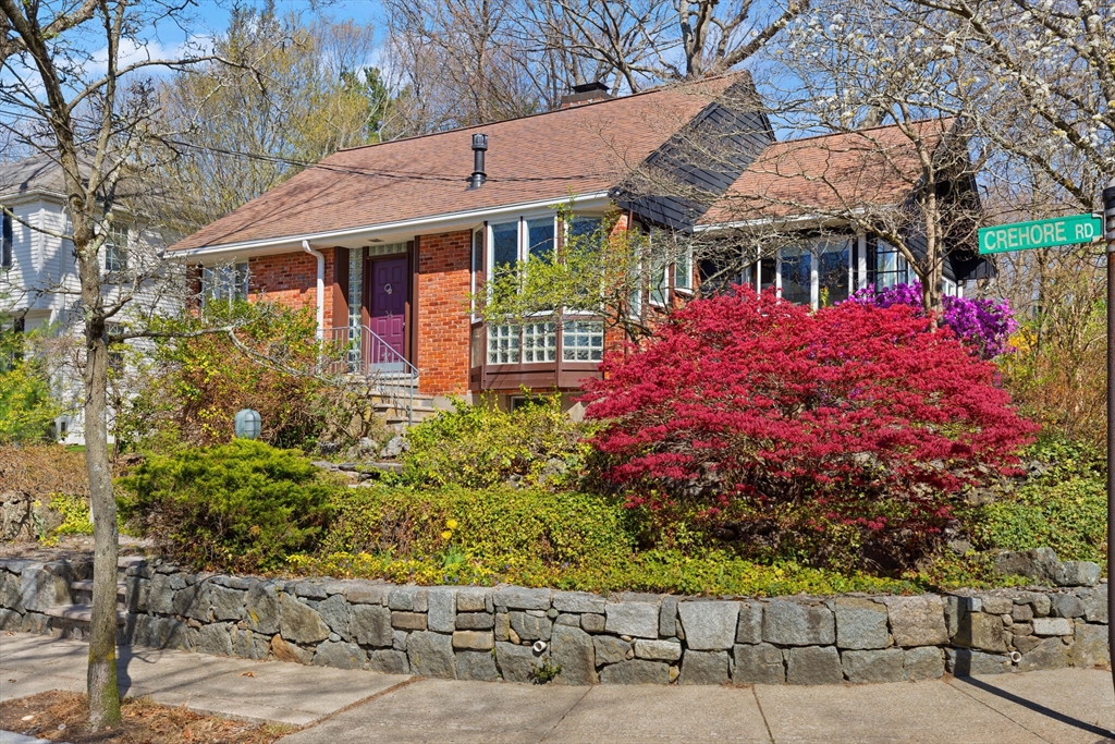 34 Crehore Rd