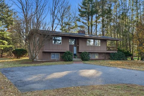 Photo of 40 Ballardvale Road, Andover, MA 01810 (MLS # 73457738)