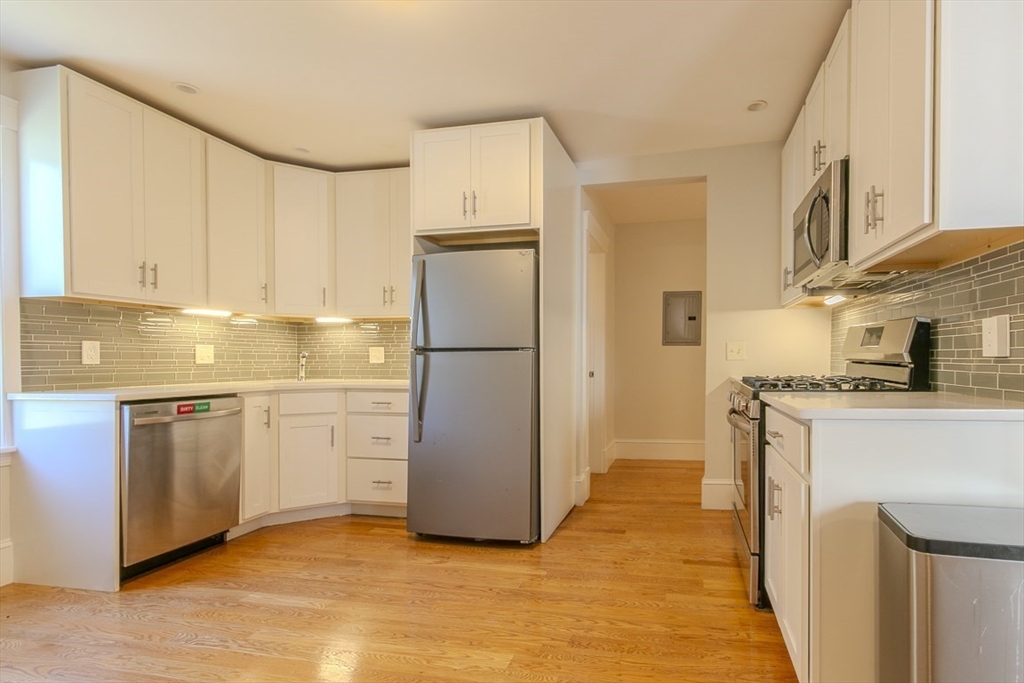 75 Glendower Rd