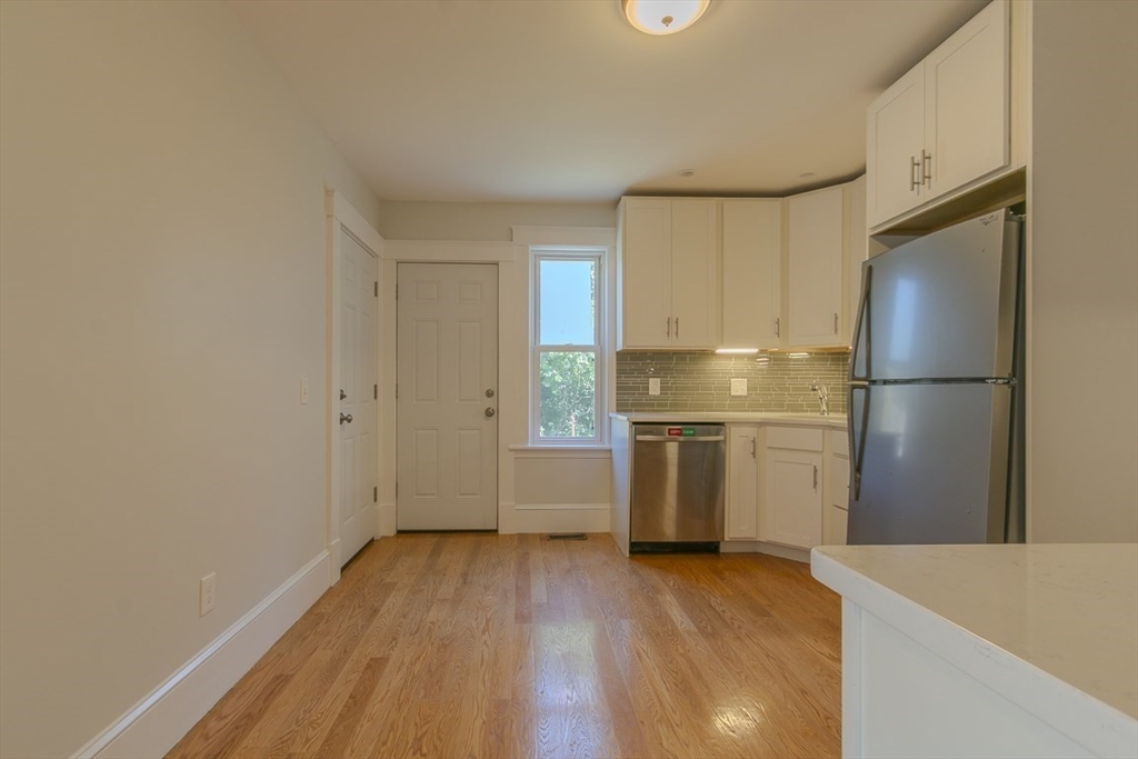 75 Glendower Rd