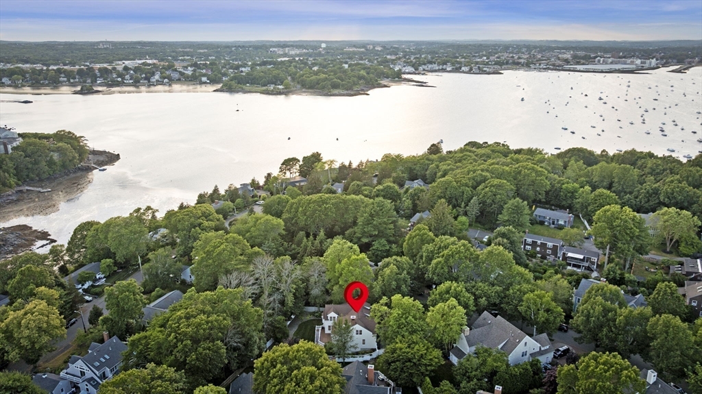1 Westport Ln