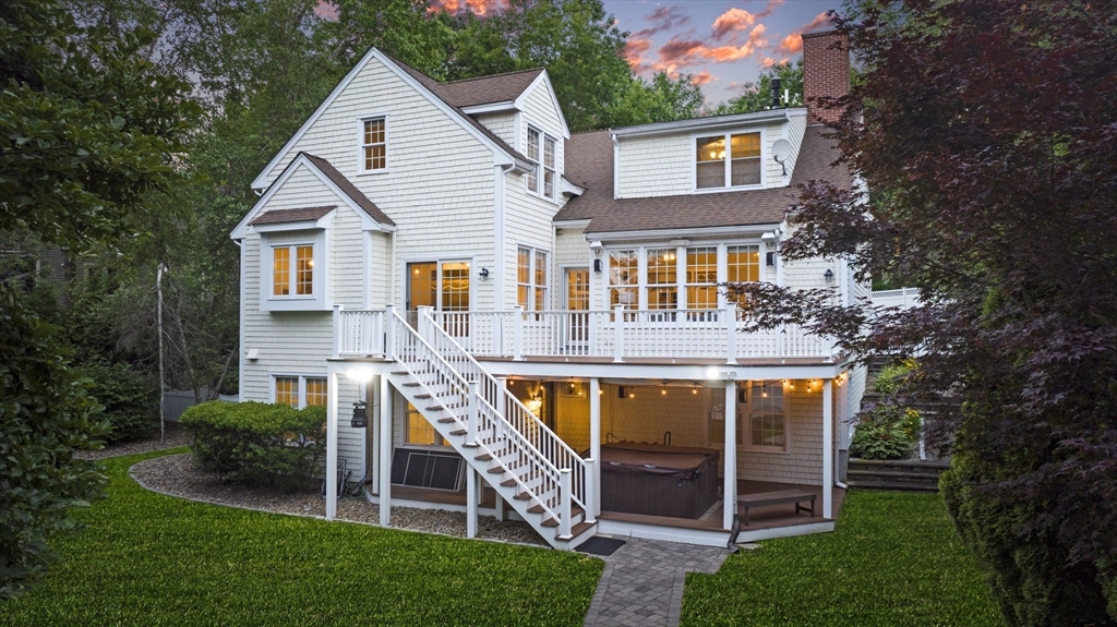 1 Westport Ln