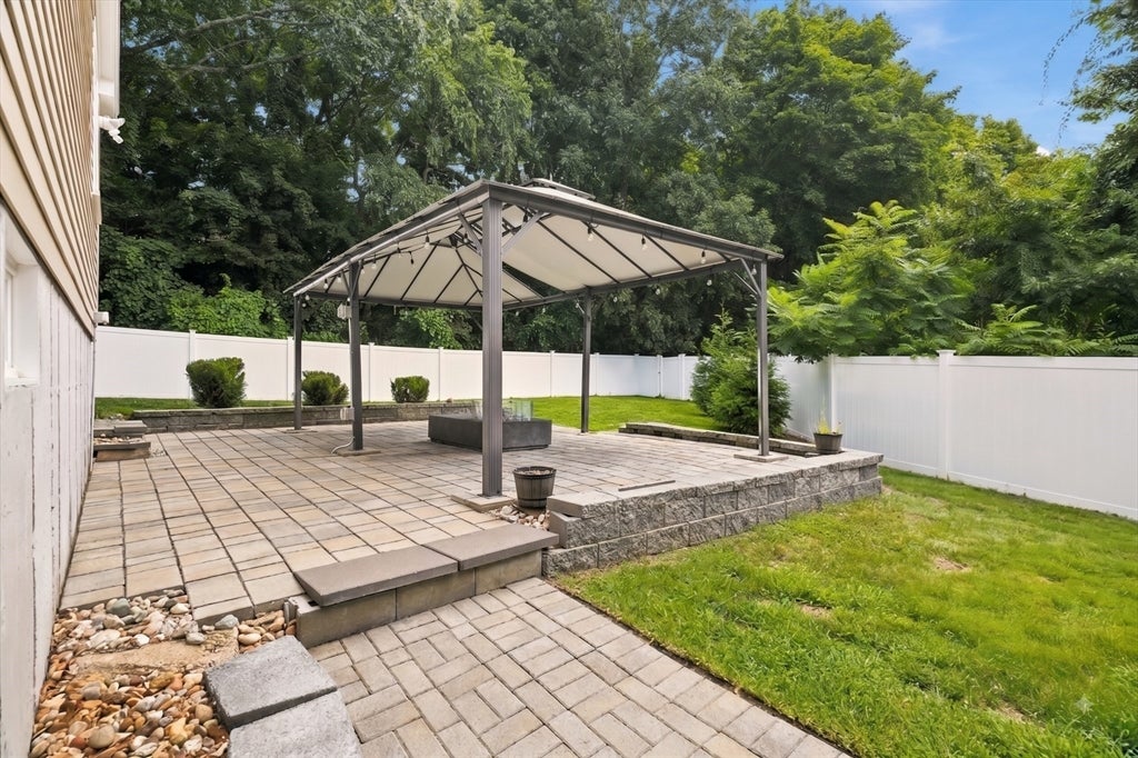 10 Hunter Dr, Newburyport, MA, 10 Hunter Dr, Newburyport, MA Photo #33