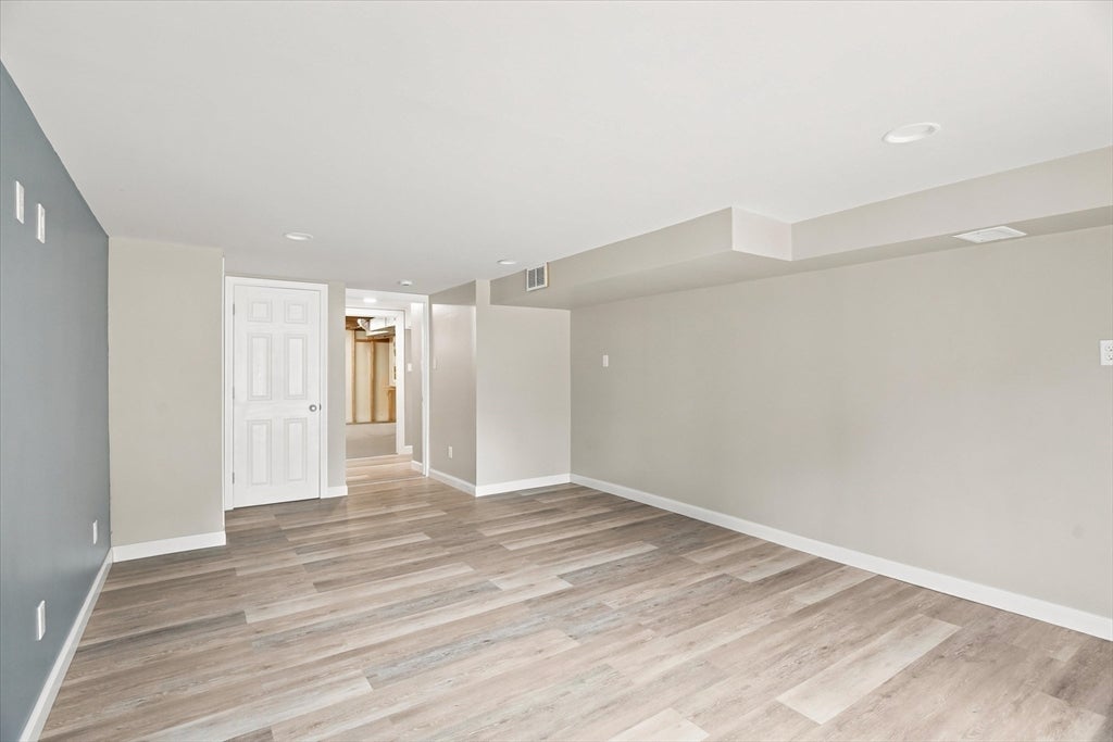 10 Hunter Dr, Newburyport, MA, 10 Hunter Dr, Newburyport, MA Photo #24