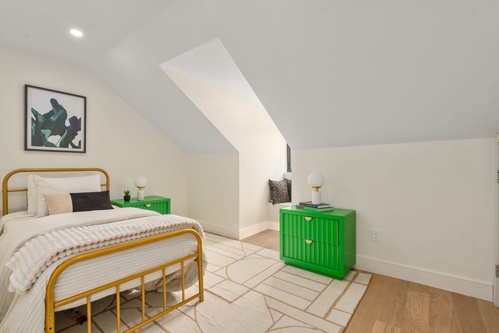 31 Conwell Ave, Somerville, MA Photo #21