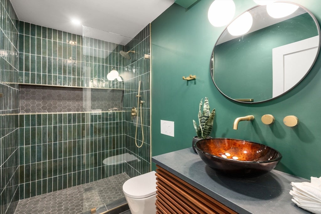 31 Conwell Ave, Somerville, MA Photo #27
