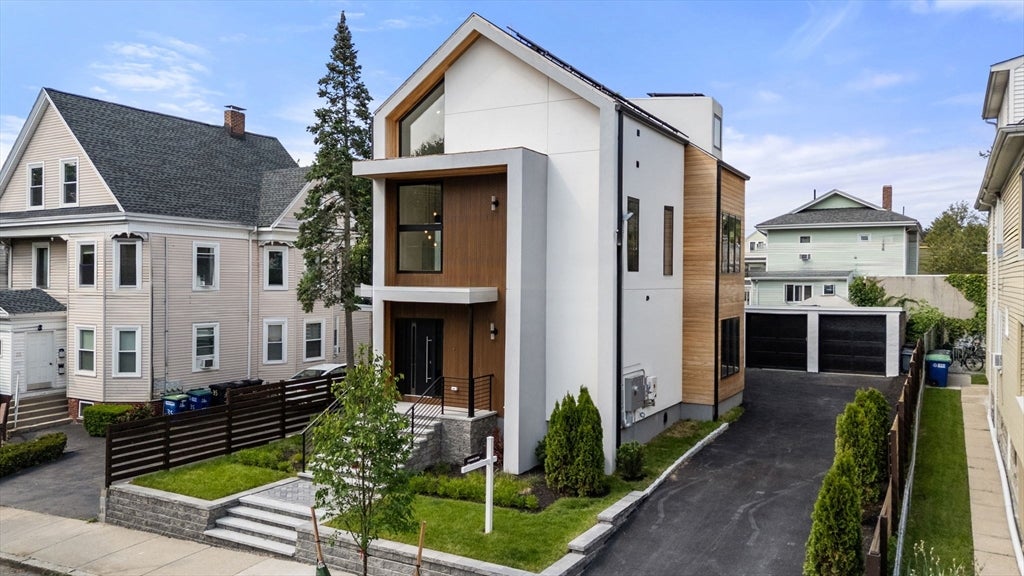 31 Conwell Ave, Somerville, MA Photo #30
