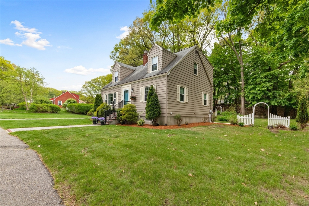 31 Hiawatha Rd