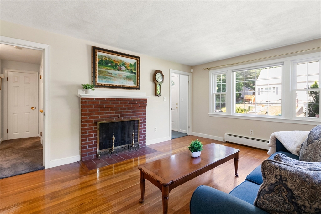 31 Hiawatha Rd
