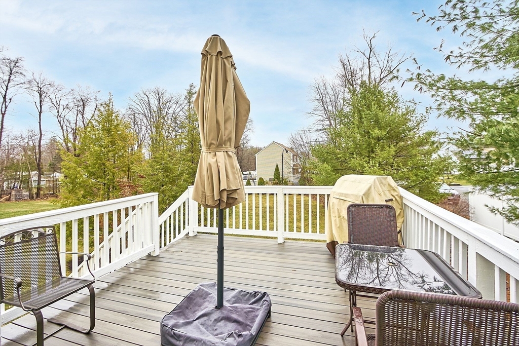 16 Claudine Rd