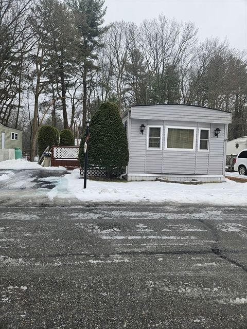 243 Mason Ave Chelmsford MA 01824