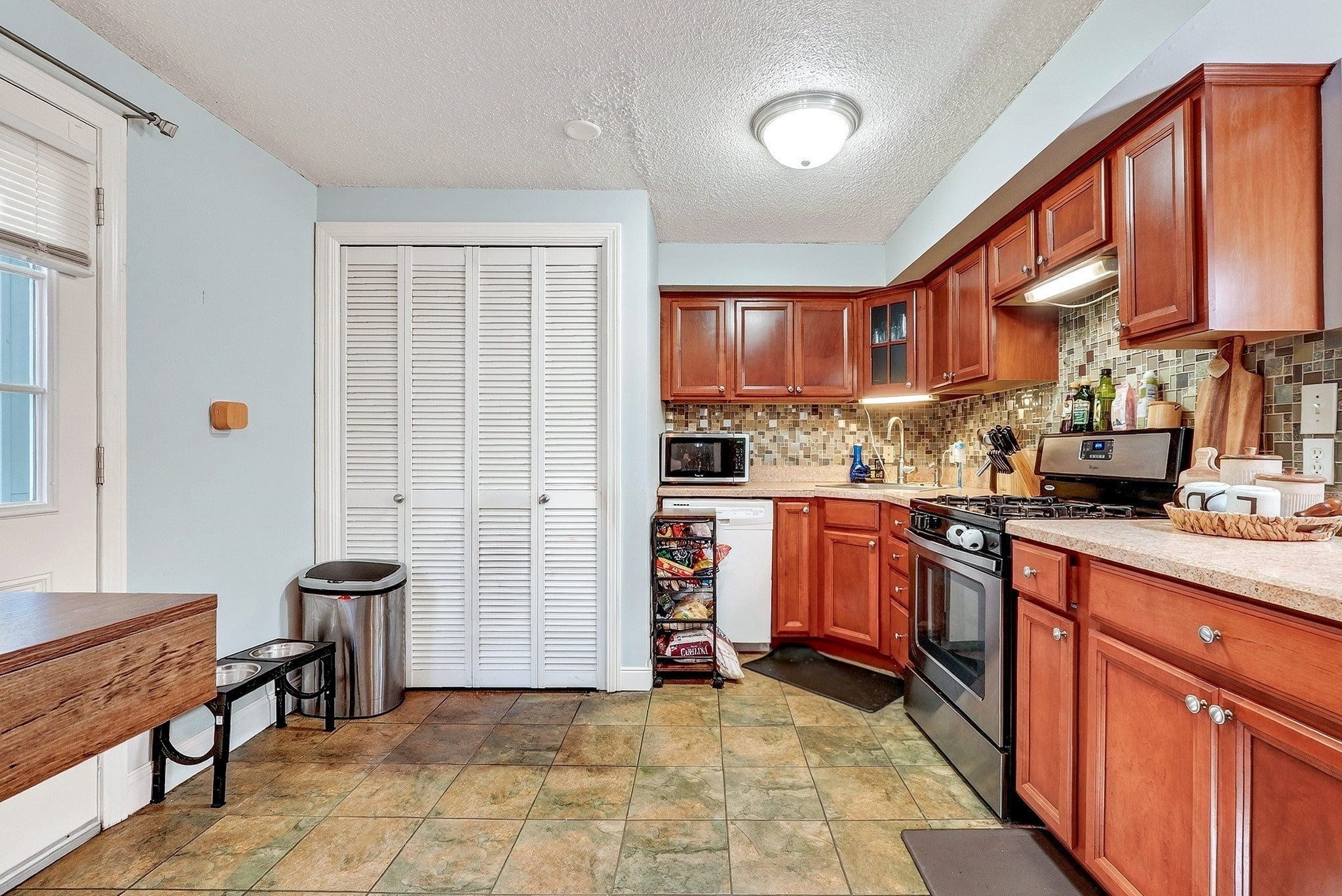 48 Arnold Ave. 48