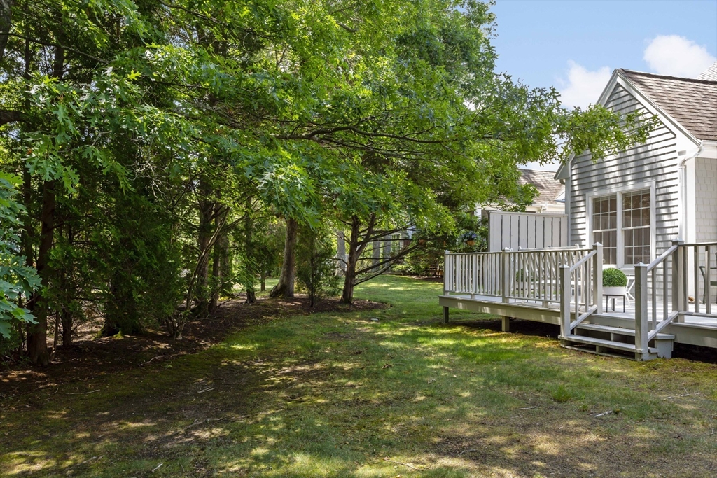 5 Mayfair Ct 5
