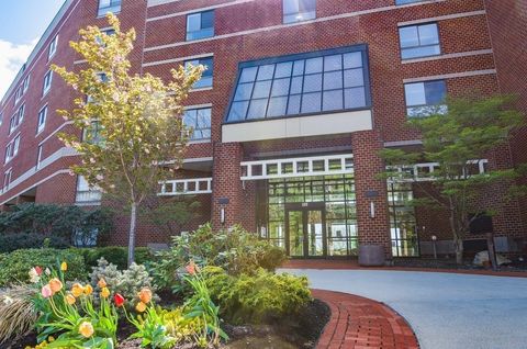 Photo of 199 Coolidge Ave #113, Watertown, MA 02472 (MLS # 73473069)