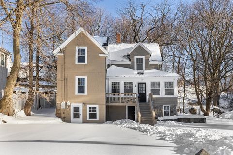 25 Mcdonald St Quincy MA 02169