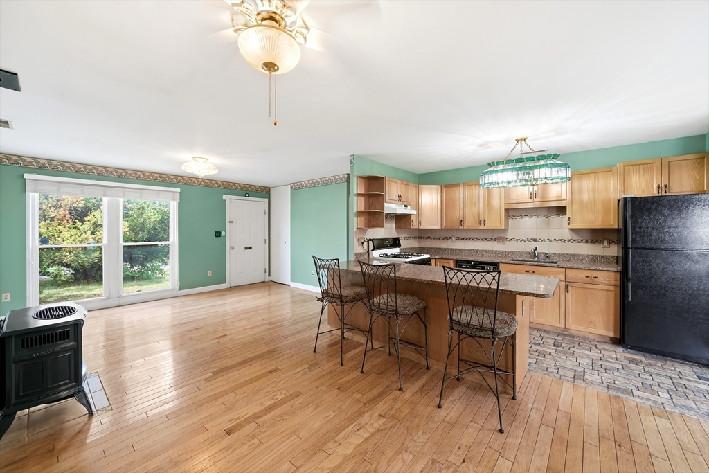 248 Hilldale Ave