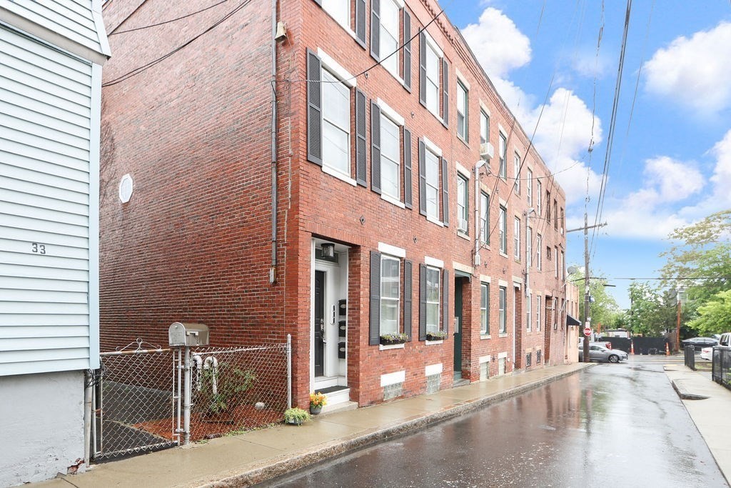 31 Division Street 1
