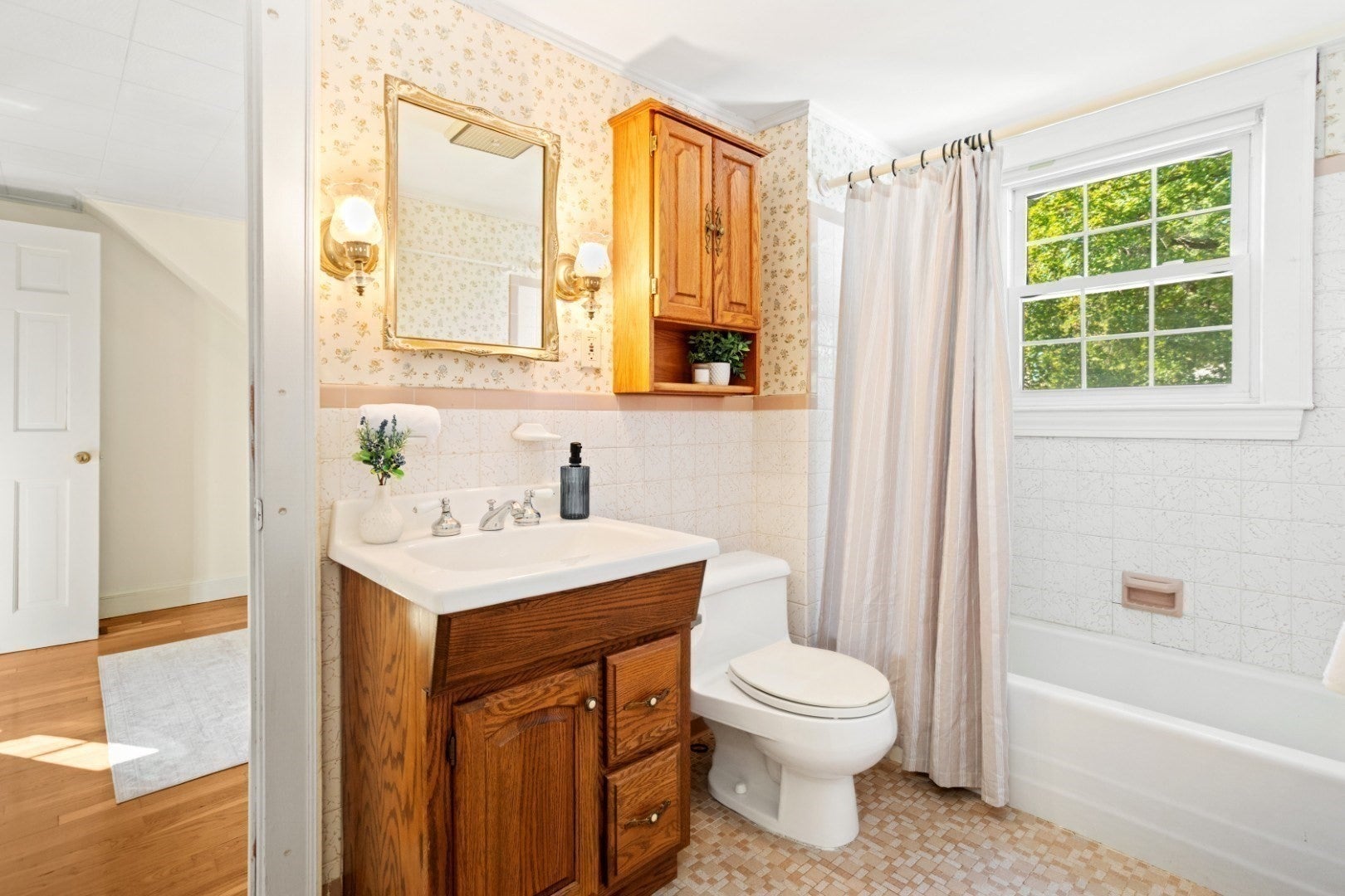 4 Stanton Road, Stoneham, MA, 4 Stanton Road, Stoneham, MA Photo #32