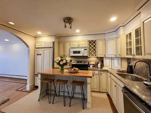 1002 Beacon St Brookline MA 02446