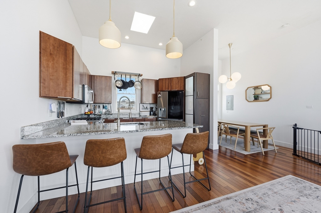 552 Dorchester Ave 552