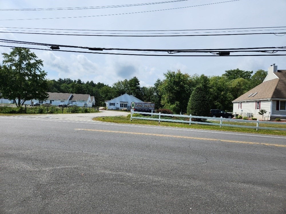 491 Mammoth Rd 9
