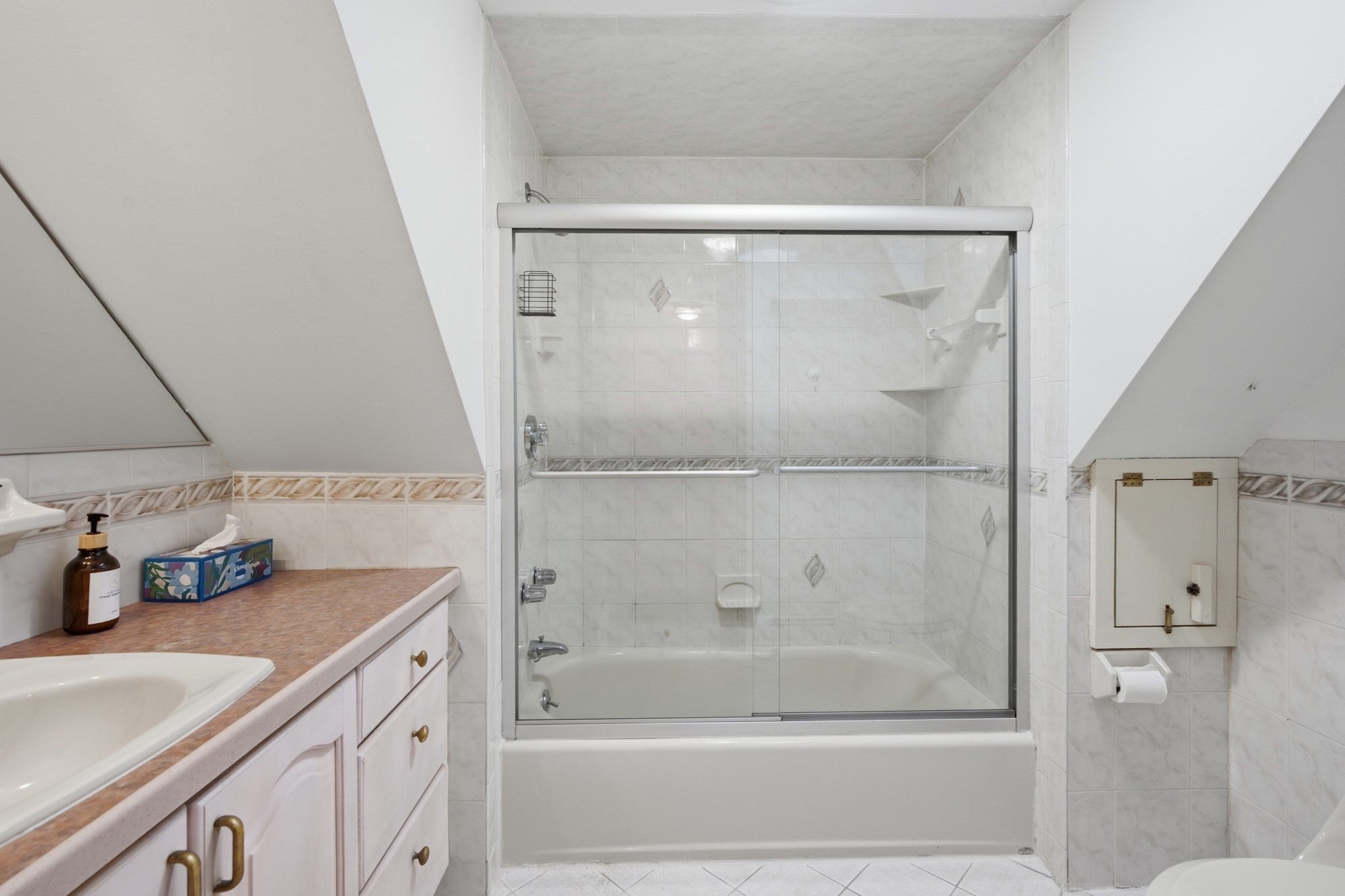124 Gardiner Road #2, Quincy, MA, 124 Gardiner Road #2, Quincy, MA Photo #14