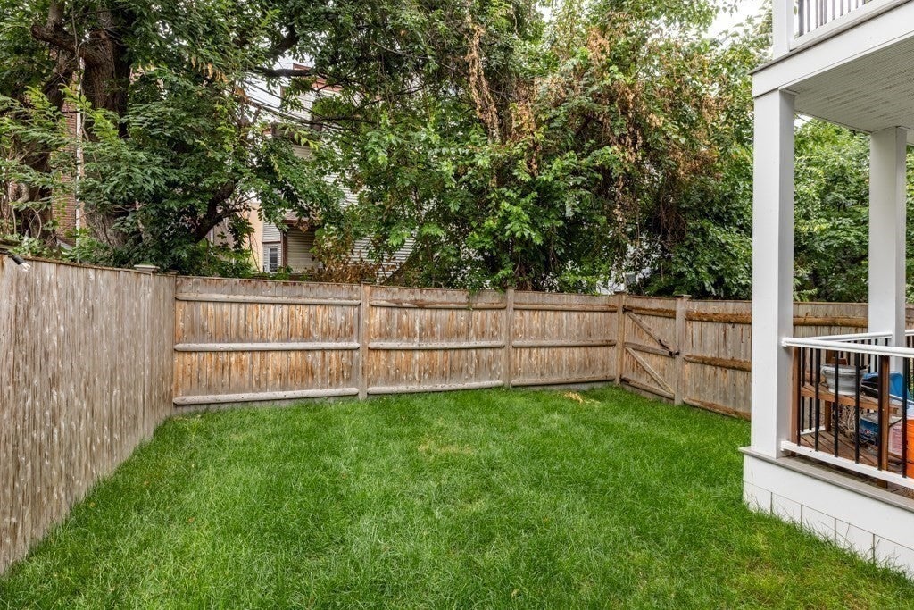 13 Grand View Avenue #2, Somerville, MA Photo #23