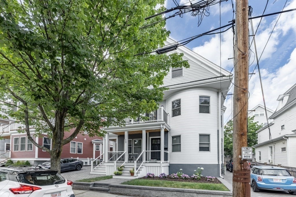 13 Grand View Avenue #2, Somerville, MA Photo #25