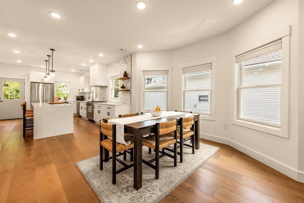 13 Grand View Avenue 2