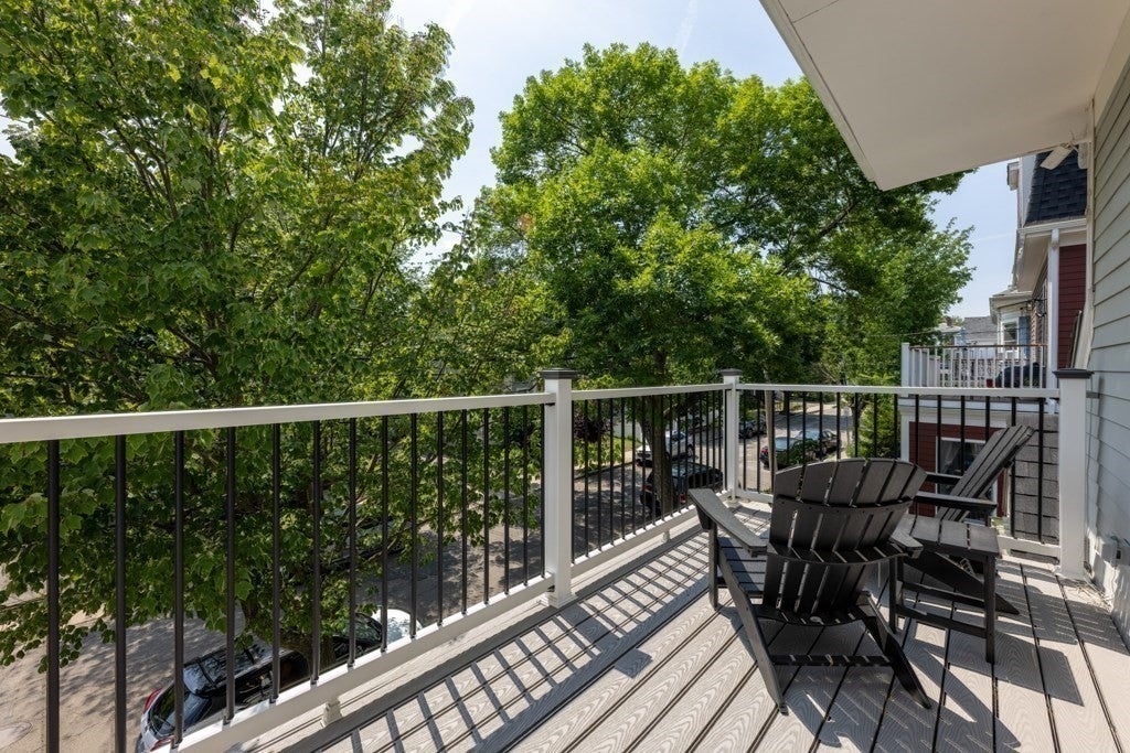 13 Grand View Avenue #2, Somerville, MA Photo #22