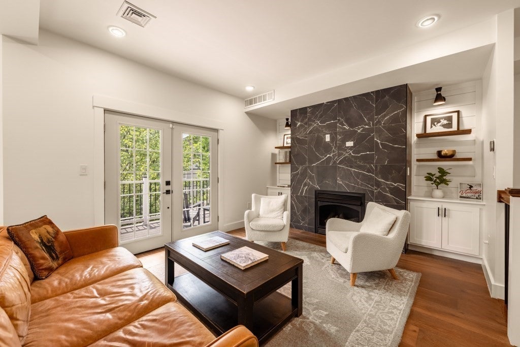 13 Grand View Avenue #2, Somerville, MA Photo #7