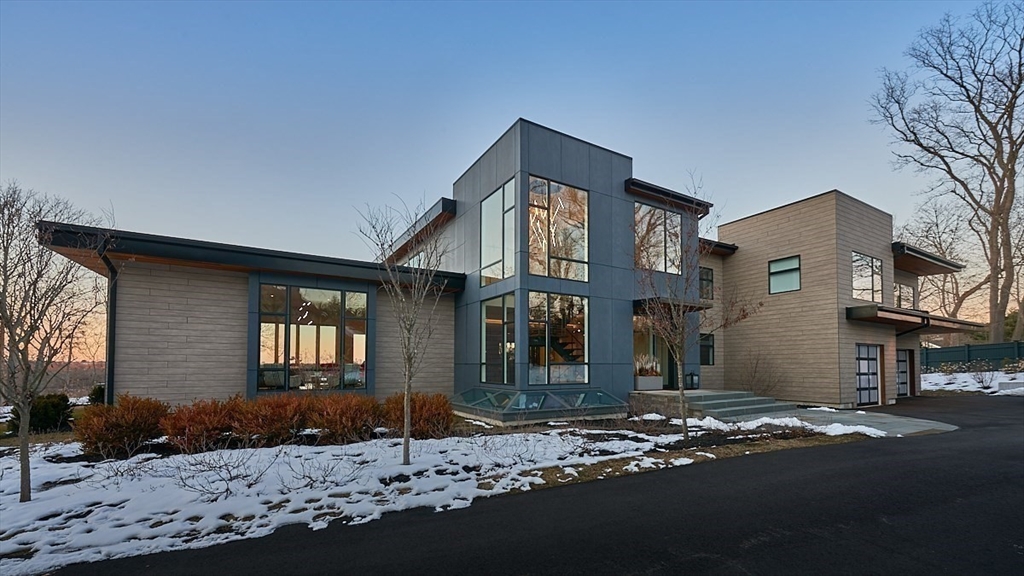 85 Forbes Rd