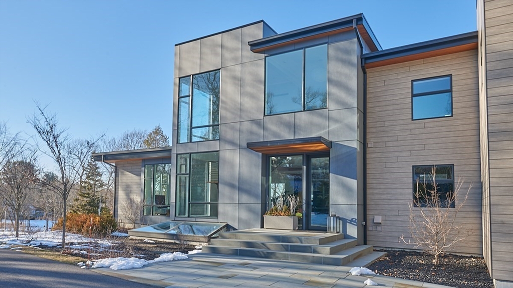 85 Forbes Rd