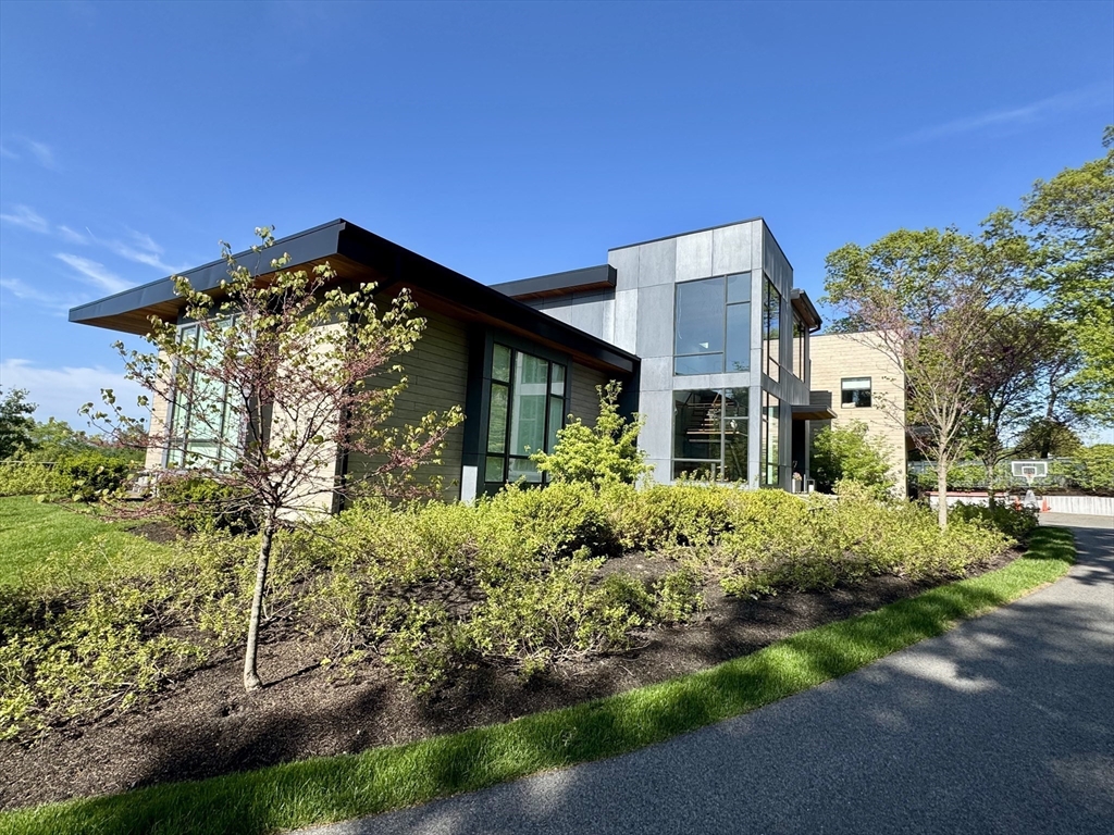 85 Forbes Rd