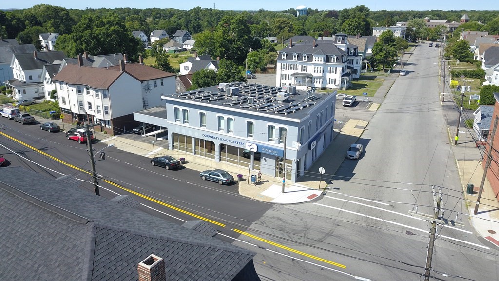308 Bay St