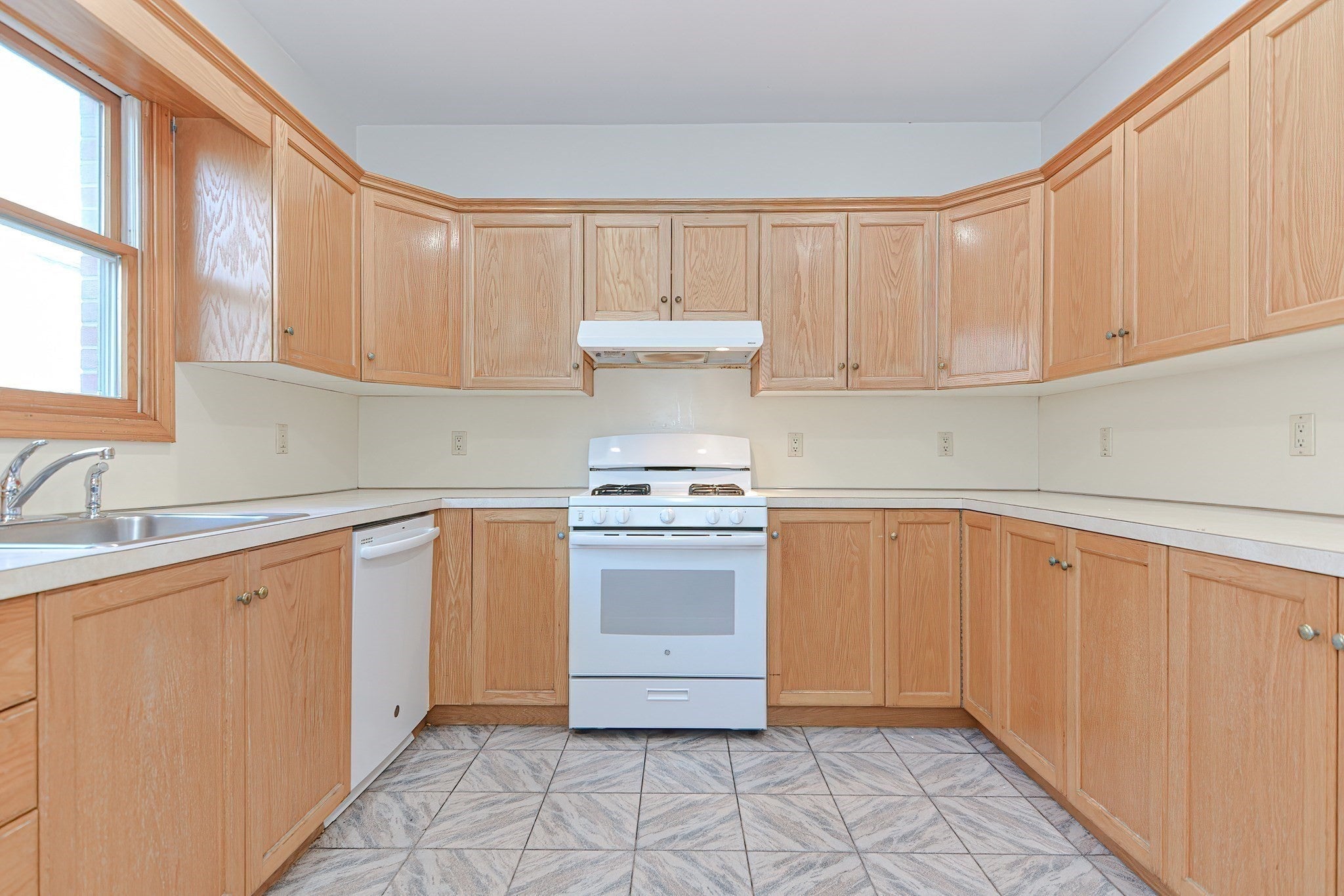 12 Rena ST, Boston, MA, 12 Rena ST, Boston, MA Photo #21